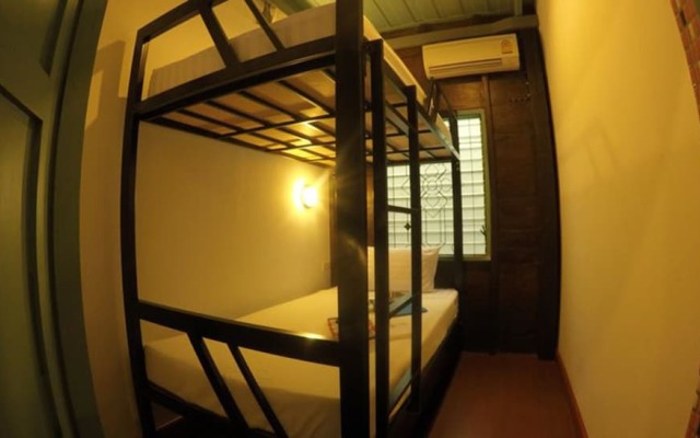 La Moon Hostel