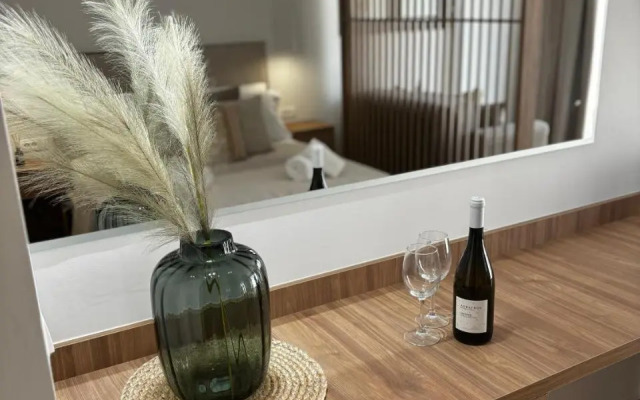 Cactus Suites