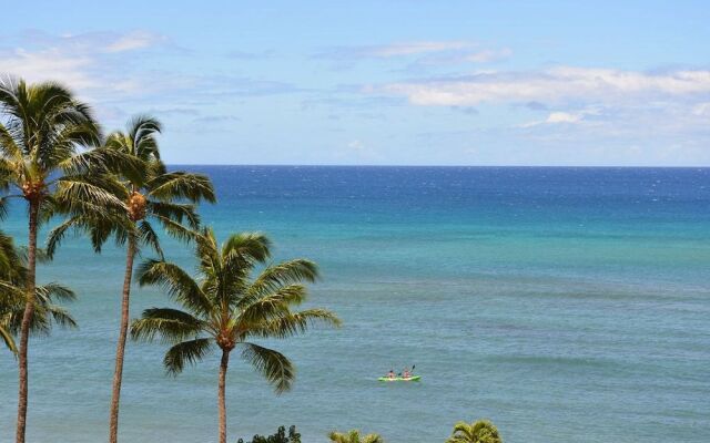 Royal Kahana 618 by RedAwning