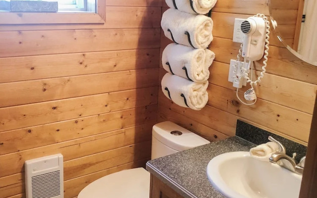 Wild Pacific Waterfront Cabins