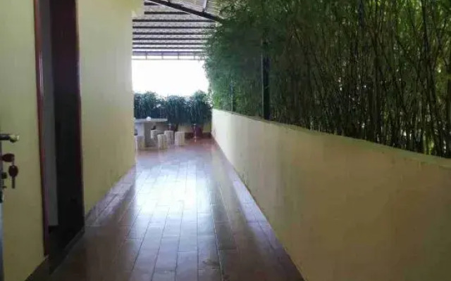 Oriental Hiku Hotel Chain