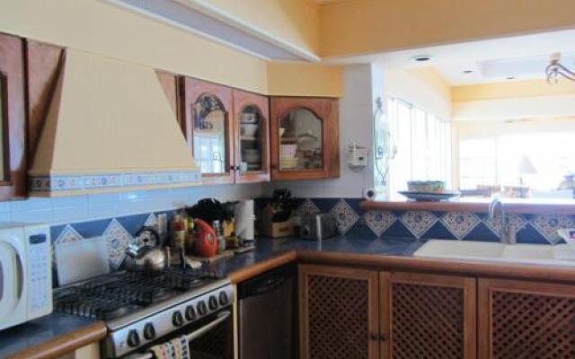 Casa Dos Dolphins Villa