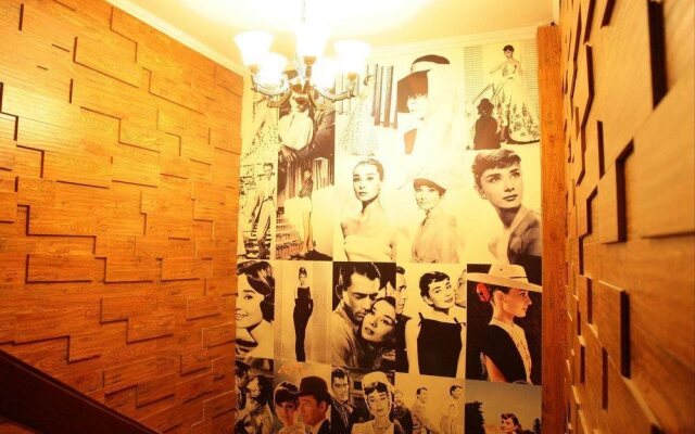 Jiangnan Impression Theme Hostel