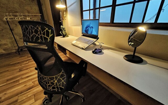 Ocre Studio By Paradox