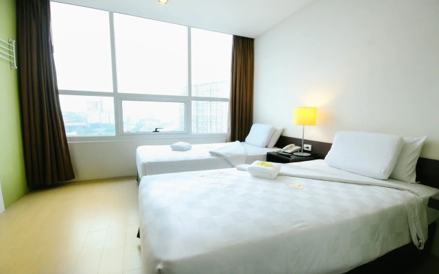 Go Hotels Plus Mandaluyong