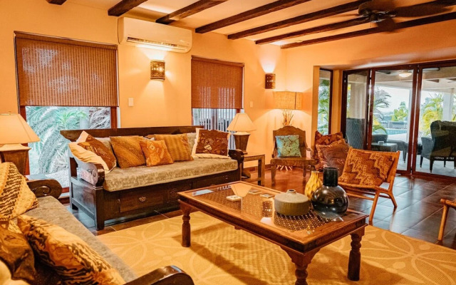 Hillside Retreat in Noord