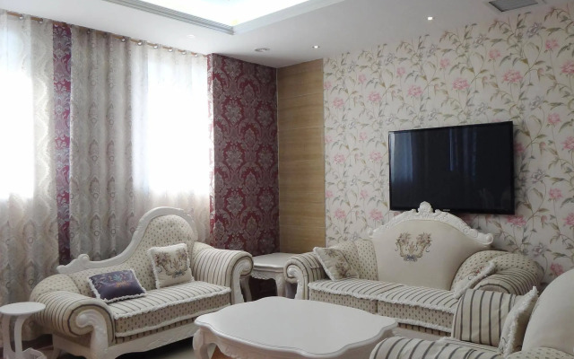 Starway Premier Qingdao Exhibition Center Hotel