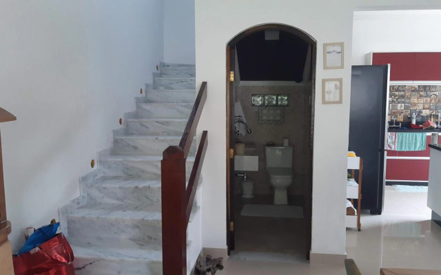 Casa a 150 m da Praia Martins de Sá