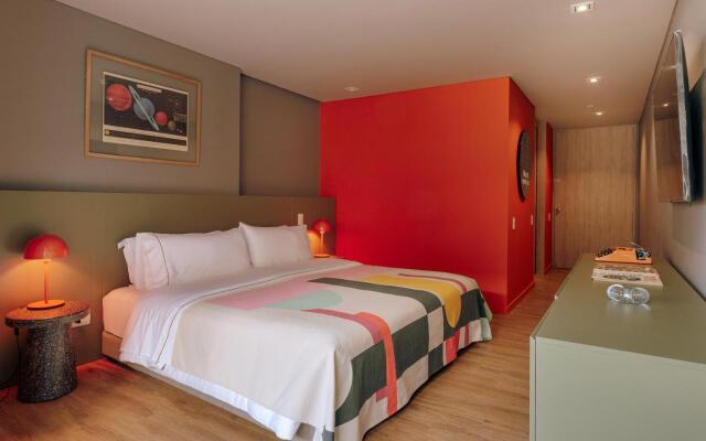 Versus Hotel
