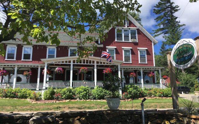 Lake House at Ferry Point
