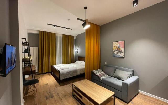 Redco ALPIC Studio Apartment near Gondola