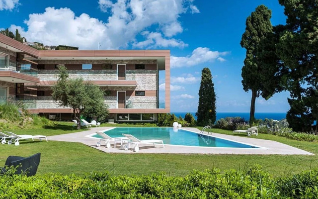 Enticing Apartment in Taormina Italy With Swimming Pool