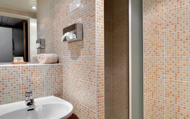 Logis Hôtel du Midi - Saint Etienne Sud