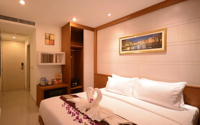 The Patong Center Hotel
