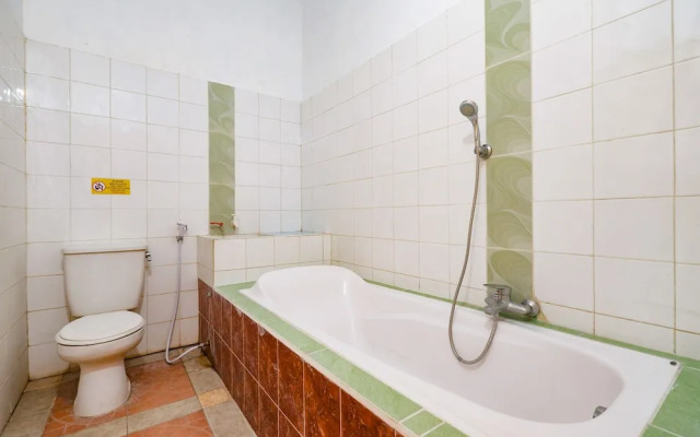 OYO 2855 Sartika Hotel Pati