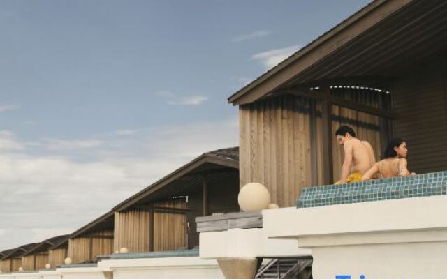 Club Med Finolhu Villas, Maldives