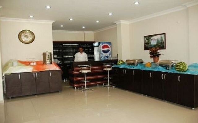 Club Adas Hotel