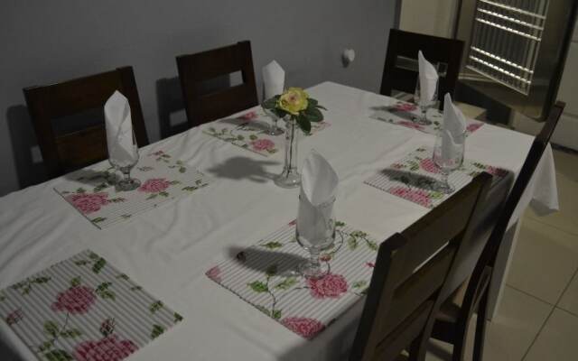 Thembisi Guesthouse