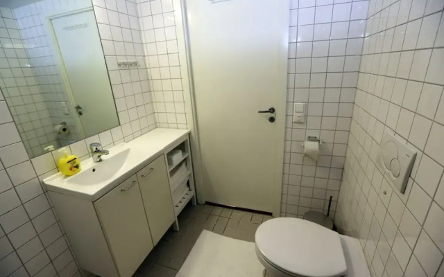 Sentral 3 roms top leilighet med gratis parkering