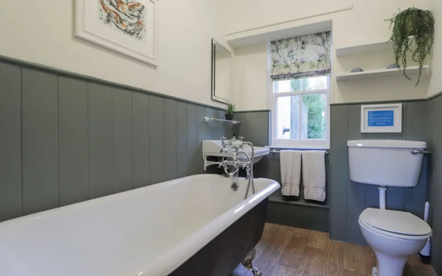 Cormack Lodge - Brodie Castle