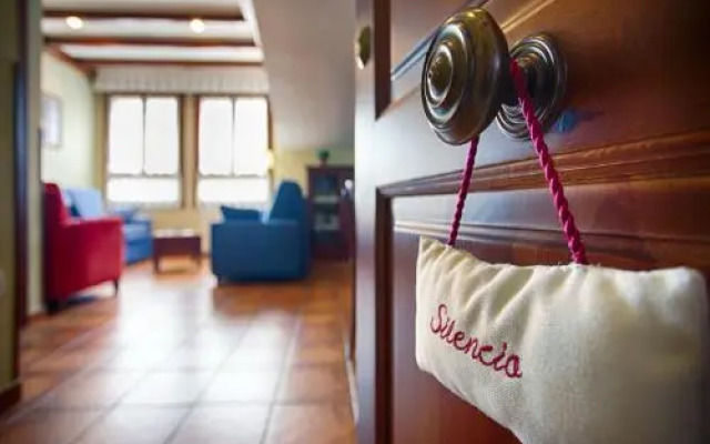 As Tapias Apartamentos Turisticos *