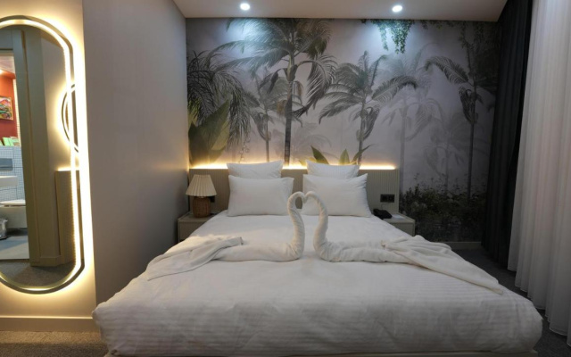 Cartier Luxury Otel