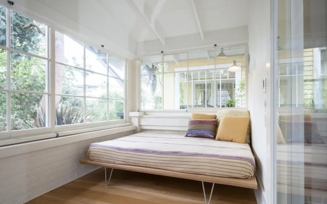 Wavecrest Walk Street by Onefinestay