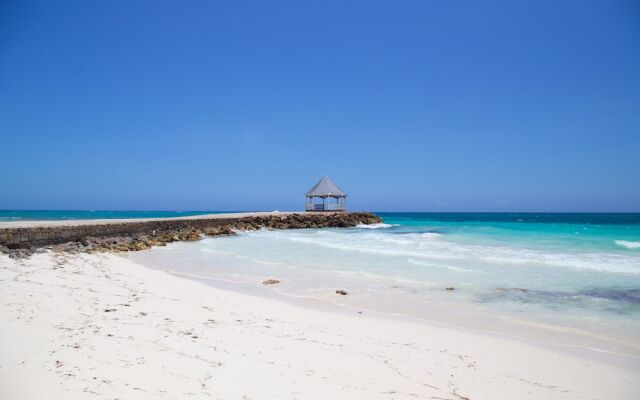Windjammer, 4BR by Jamaican Treasures