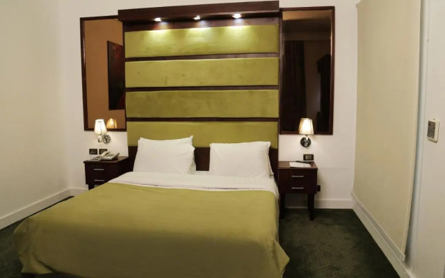 Spectra Inn Hotel