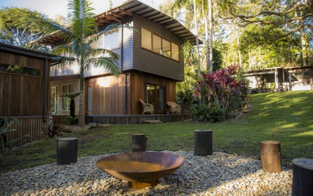 Apalie Retreat