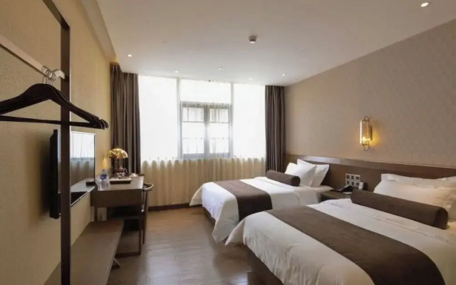 Xingyi Chain Hotel Jiangxia Metro Station