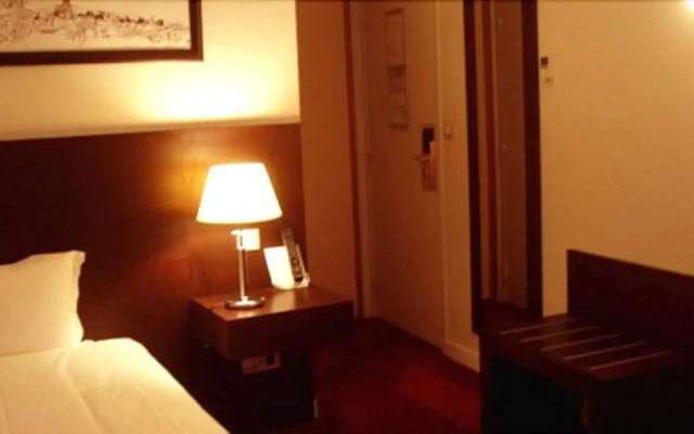 ibis Styles Bourg La Reine