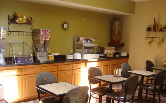 Days Inn By Wyndham Carlsbad, Nm