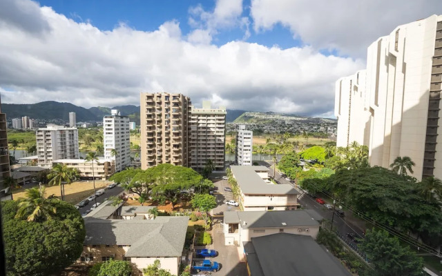 Tower 2 Suite 1207 1 Bedroom Condo