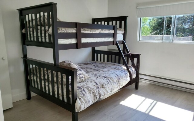 Sunrise Rooftop Condo 3 Bedrooms 1 Bathroom Condo