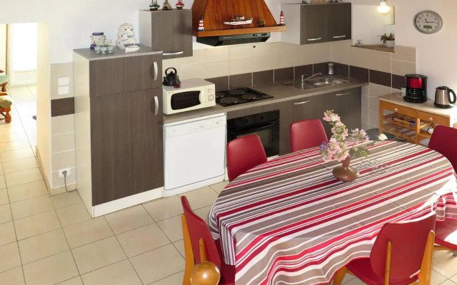 Holiday Home Chez Yvonne - PBA116