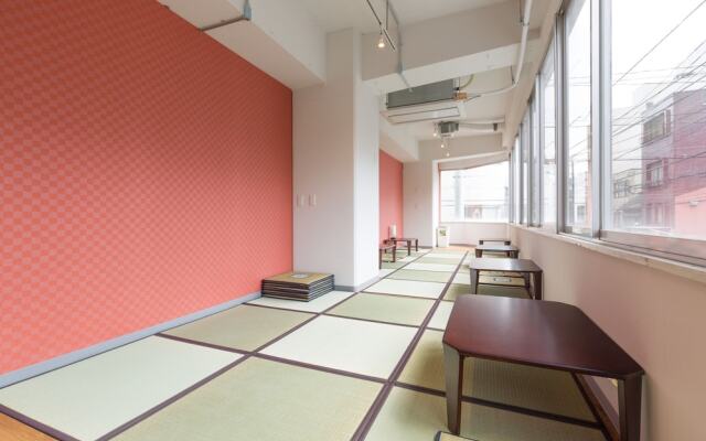 81's Inn Nakasu - Hostel