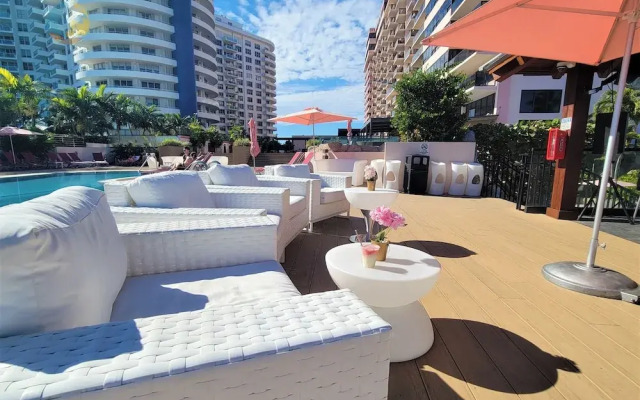 The Alexander by Hora Vacation Rentals