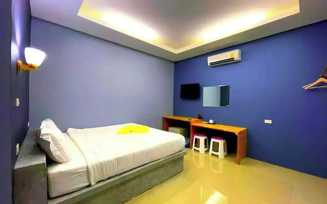 Golden Palm Resort