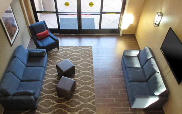 Comfort Inn & Suites at Talavi