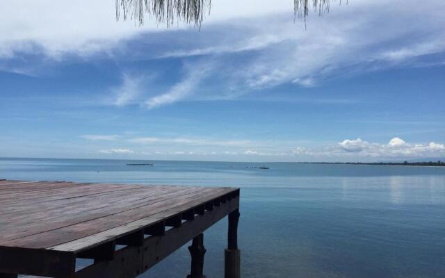 Issara Beach Resort