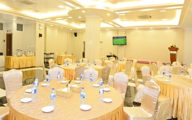 Hotel Grand United Ahlone Branch