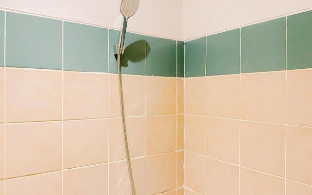 Good Place Studio Apartment At Taman Semanan Indah Cengkareng