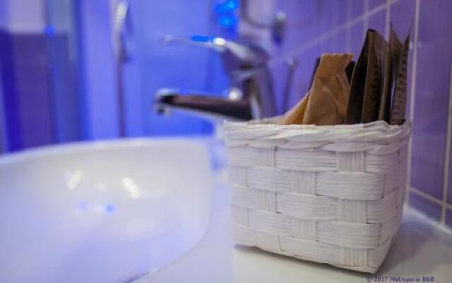Bed  Breakfast Metropolis