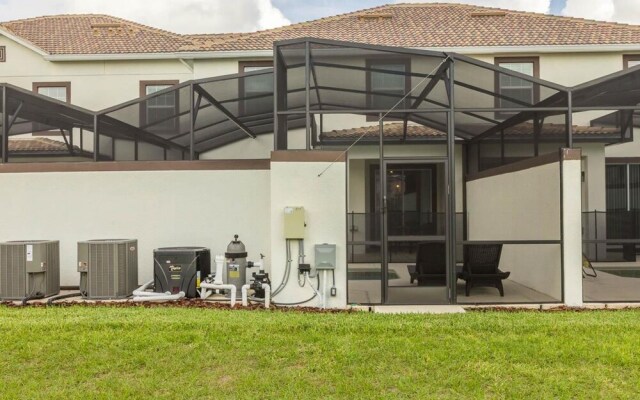 8924 SD - Luxury 4BR Townhome Private Pool