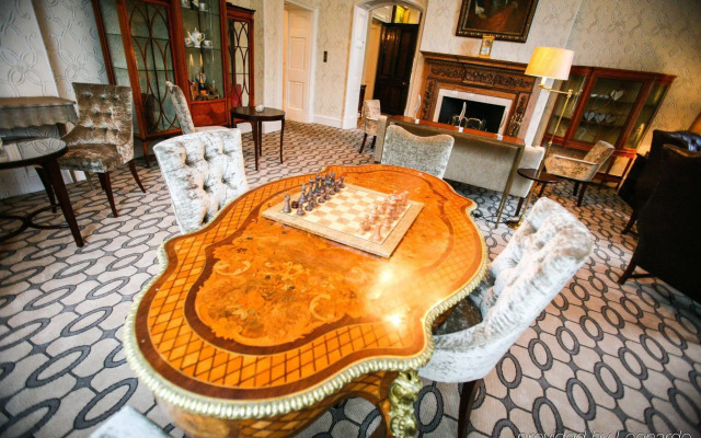 Storrs Hall Hotel