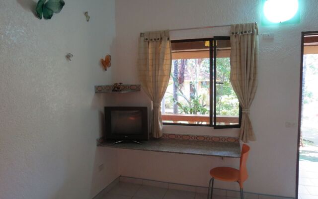 Alonaland Resort Apartelle