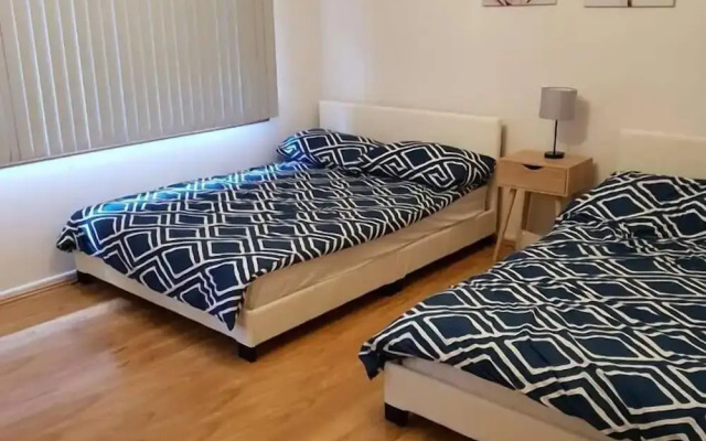 Campbelltown Holiday Home 3 Bed & Parking