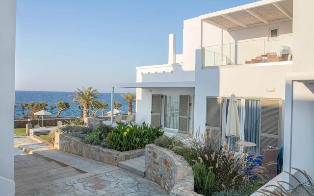 Maritimo Beach Hotel