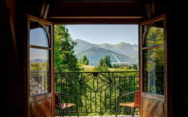 Apartamenty Willa Olsza - wood house & mountain view